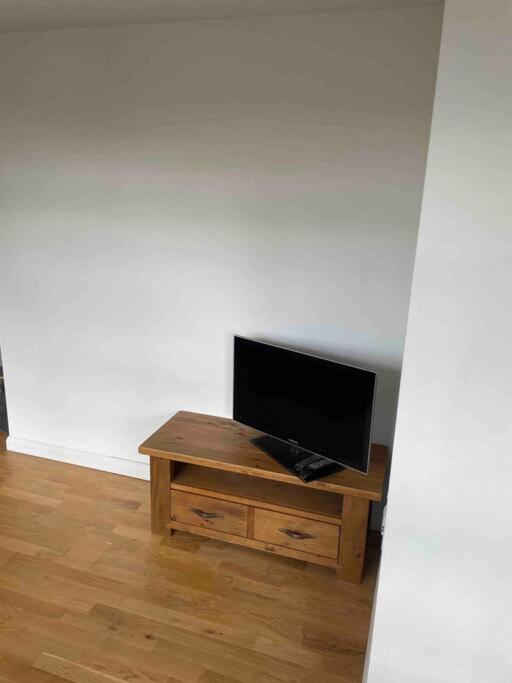 2 Bed City Centre Flat Bath Exterior foto