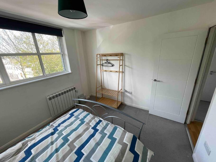 2 Bed City Centre Flat Bath Exterior foto