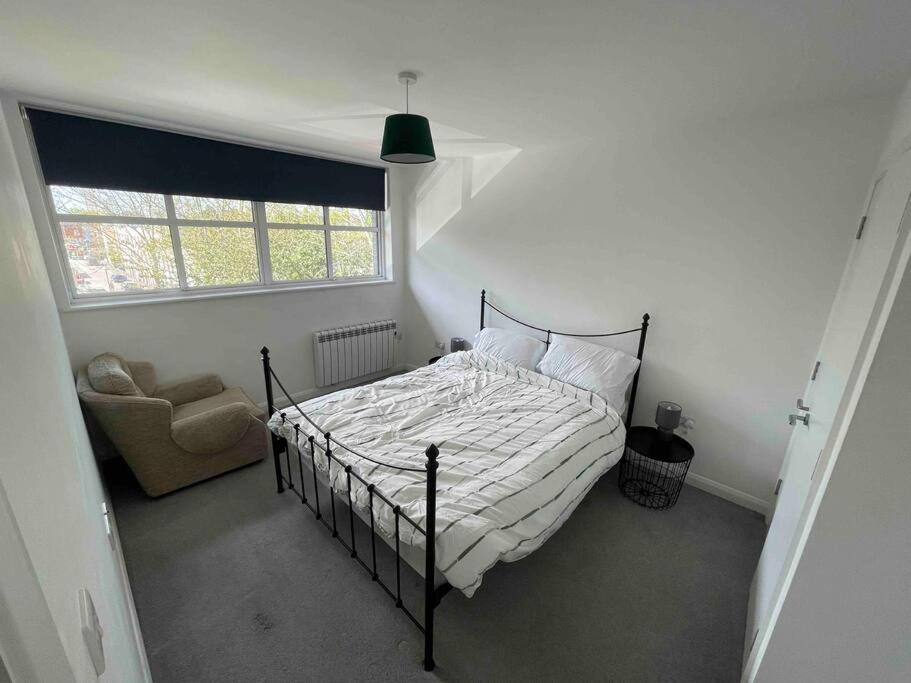 2 Bed City Centre Flat Bath Exterior foto